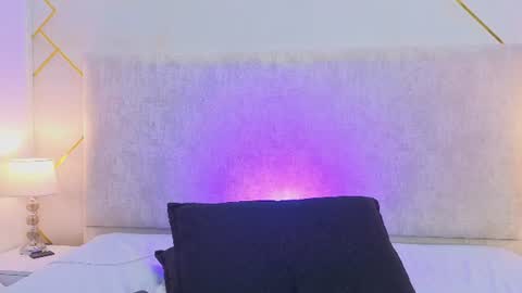 Snapshot of sammi_evanns chatting on June 29, 3:35 am Sammi online show from June 29, 3:35 am