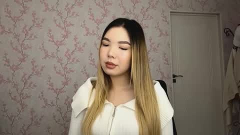 Elina online show from February 27, 7:41 am