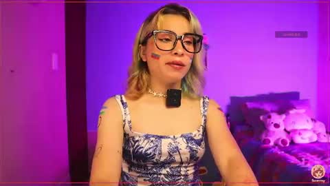 Snapshot of sammy__8 chatting on June 18, 2:45 am Sammy online show from June 18, 2:45 am