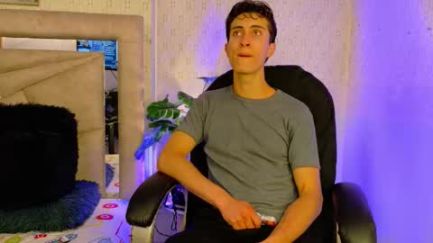 Snapshot of sammy_and_ithan chatting on February 21, 11:22 am Sammy and Ithan online show from February 21, 11:22 am