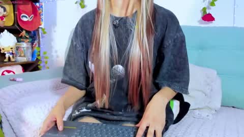 sammy devinne online show from May 24, 8:58 pm