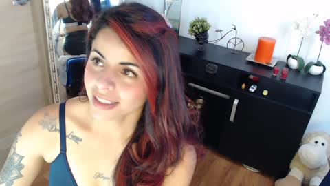 Snapshot of sammy_pinkd chatting on December 10, 3:55 pm katalina KATA  online show from December 10, 3:55 pm