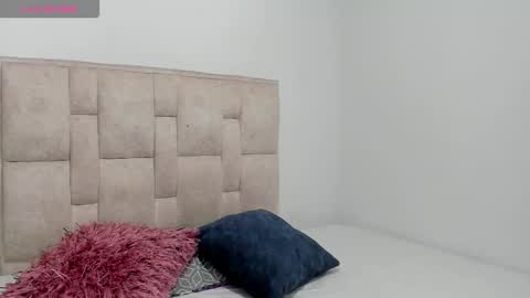 Sammy Sam Samantha online show from March 9, 8:57 pm