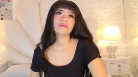 Snapshot of sammyjhuls chatting on May 29, 11:41 am samanta online show from May 29, 11:41 am