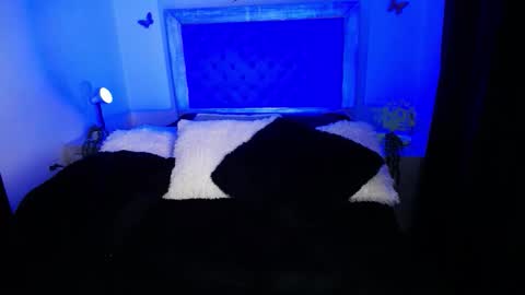 Snapshot of sammyrayy_ chatting on February 14, 5:59 am Sammy online show from February 14, 5:59 am