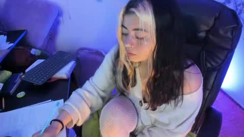   online show from February 11, 6:40 am