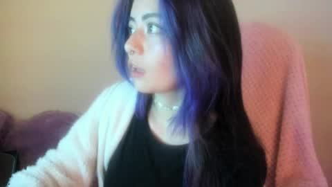   online show from April 13, 3:01 am