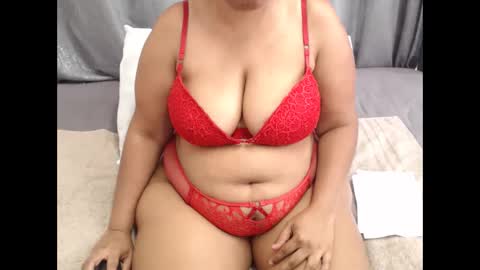 Snapshot of sammyxxx393 chatting on February 6, 9:00 am sammyxxx393 online show from February 6, 9:00 am