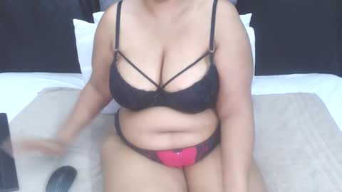 Snapshot of sammyxxx393 chatting on February 23, 9:59 pm sammyxxx393 online show from February 23, 9:59 pm