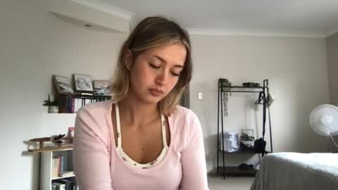 Sammy online show from May 7, 12:27 am