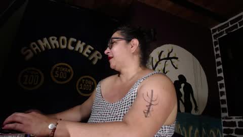 adriana online show from April 17, 3:59 pm