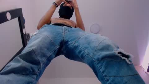   online show from December 16, 7:32 pm