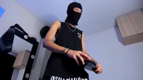   online show from October 24, 6:54 am