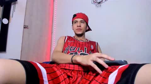 Snapshot of samuel_suarez chatting on February 6, 7:45 am online show from February 6, 7:45 am