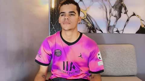 SAMUEL online show from March 17, 12:30 pm