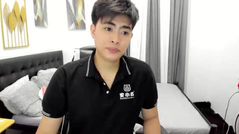 Sam online show from March 31, 10:59 am