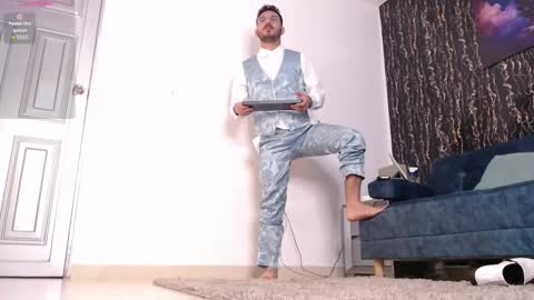  Samuel Coopper  online show from November 13, 1:43 pm