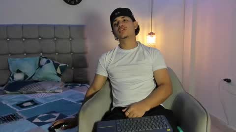 samxx_muscle online show from September 24, 2:20 pm