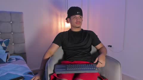 samxx_muscle online show from September 28, 1:49 pm