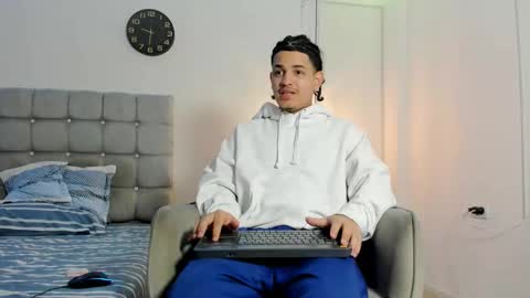 samxx_muscle online show from January 7, 2:30 pm