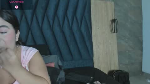 S A M Y  G R E Y  online show from November 22, 3:05 am