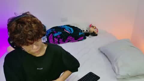 Snapshot of samy_twink chatting on July 12, 5:53 am Sammy online show from July 12, 5:53 am
