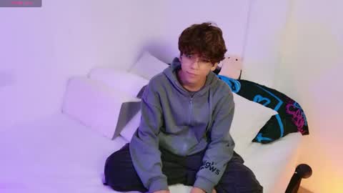 Snapshot of samy_twink chatting on July 26, 3:36 am Sammy online show from July 26, 3:36 am
