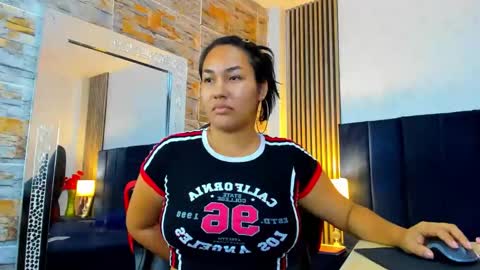 SamyEvanns online show from April 10, 2:06 am