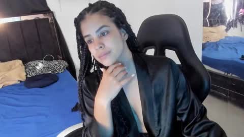 Snapshot of samykiss chatting on February 1, 1:31 pm SamyHolbrook online show from February 1, 1:31 pm