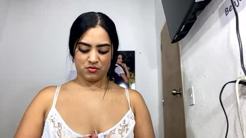 Snapshot of samyrosss6 chatting on July 17, 1:01 am Samy online show from July 17, 1:01 am