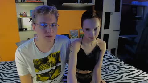 Snapshot of samyscott chatting on January 18, 6:17 am SamyScott online show from January 18, 6:17 am