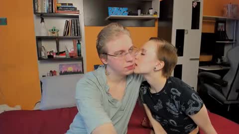 SamyScott online show from March 18, 7:22 am