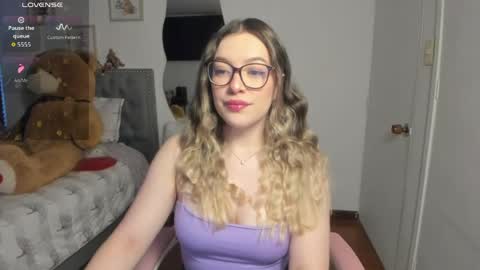 Samanta online show from April 4, 11:08 am