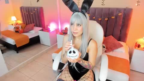 Snapshot of samyy_johnson chatting on October 7, 1:41 pm samyy_johnson online show from October 7, 1:41 pm