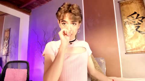 Snapshot of san_love_kh chatting on December 13, 1:55 pm online show from December 13, 1:55 pm