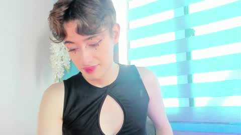 Snapshot of san_love_kh chatting on January 10, 2:02 pm online show from January 10, 2:02 pm