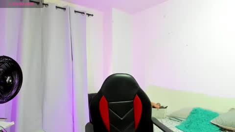 Sanddi  online show from February 9, 4:18 pm