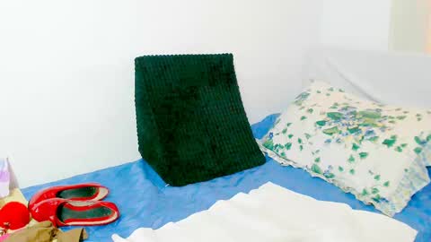 Snapshot of sandi_amaya chatting on February 28, 3:15 pm sandi amaya online show from February 28, 3:15 pm