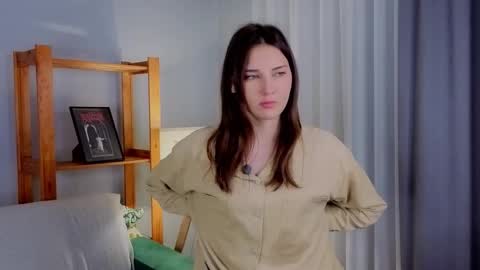 Isabel but you can call me Bella online show from November 6, 12:55 am