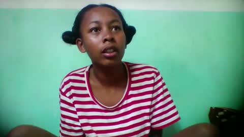 sandra1253099 online show from November 1, 7:32 am