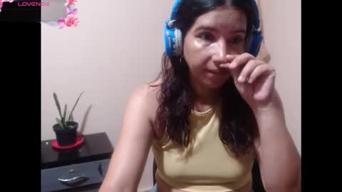 Snapshot of sandra_rosse chatting on February 21, 9:32 am sandra_rosse online show from February 21, 9:32 am