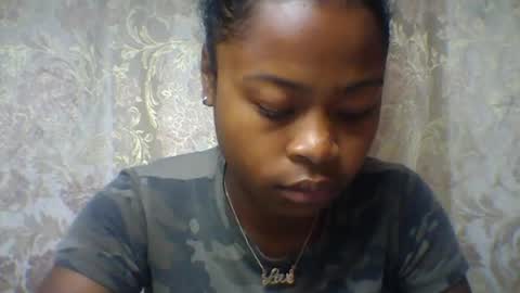 Snapshot of sandraalyd chatting on July 14, 6:40 am sandraalyd online show from July 14, 6:40 am