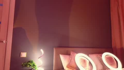 Sandy  online show from February 11, 4:11 am