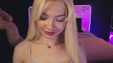 Sandy  online show from November 29, 2:25 am