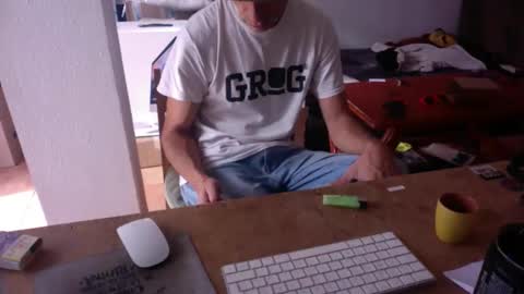 lucas online show from October 14, 8:59 am