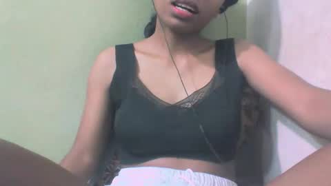 sandy735579 online show from February 26, 7:40 am