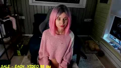 Sandy and Chris online show from October 5, 9:40 am