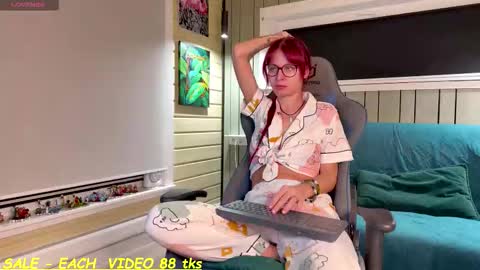 Sandy and Chris online show from February 5, 4:50 am