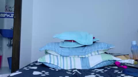 sandy online show from October 15, 8:53 pm