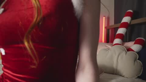 Snapshot of sandymiracle chatting on December 25, 10:05 pm Sandy online show from December 25, 10:05 pm